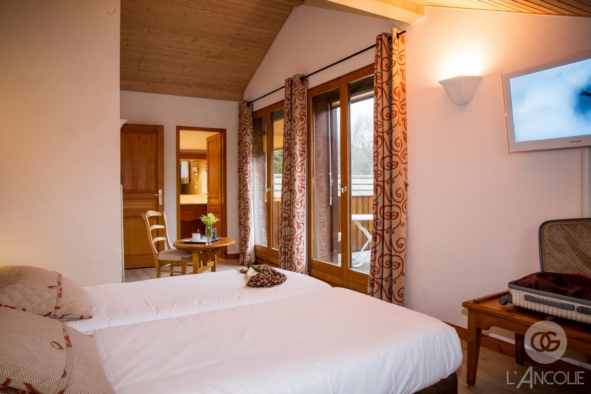L'Ancolie "Chalet Du Lac" Hotel Cruseilles Luaran gambar
